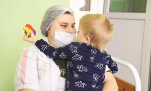 В Гродно возобновили проект "Няня вместо мамы". Чем он занимается и как ему помочь В Гродно возобновили проект "Няня вместо мамы". Чем он занимается и как ему помочь