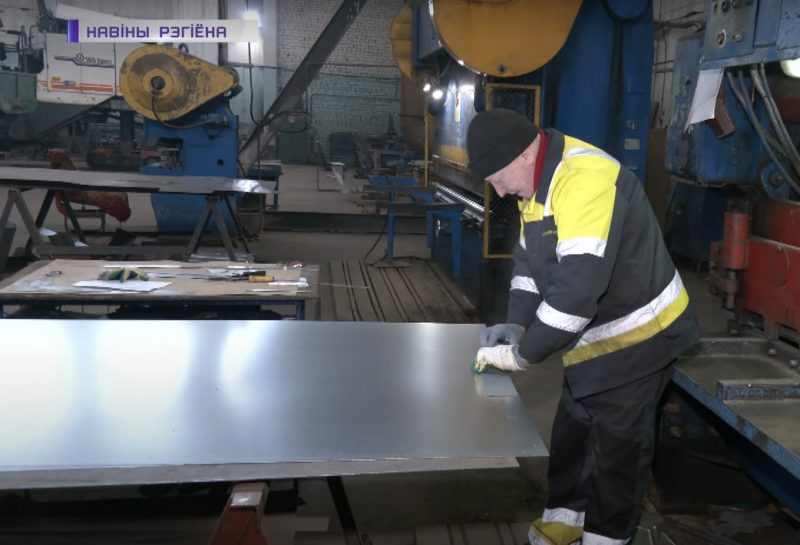 Дайте нам знак. Кто и как производит дорожные знаки в Гродненской области