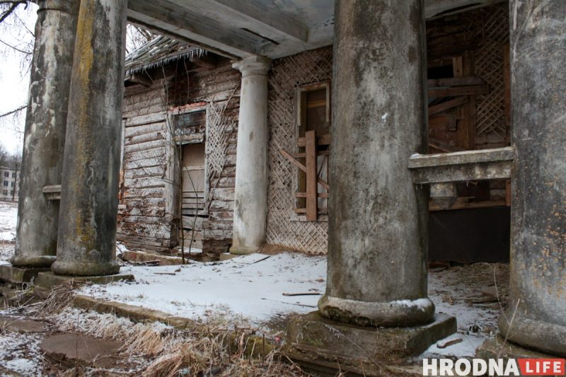 В Порозово за $10 тысяч продают старинную усадьбу. Там точно стоит побывать