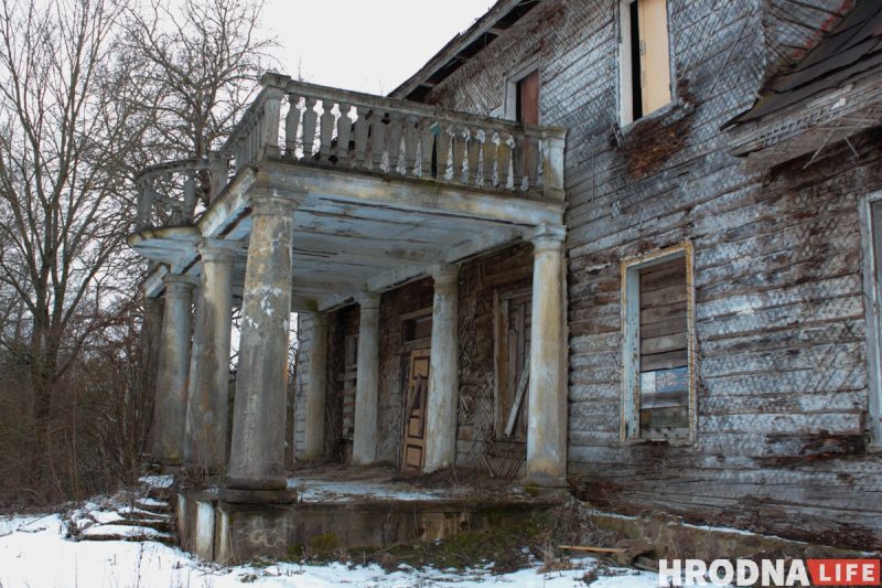 В Порозово за $10 тысяч продают старинную усадьбу. Там точно стоит побывать
