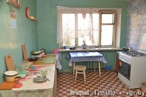 В Гродно отремонтируют три общежития. В одном из них - тараканы и плесень Общежитие на Гоголя