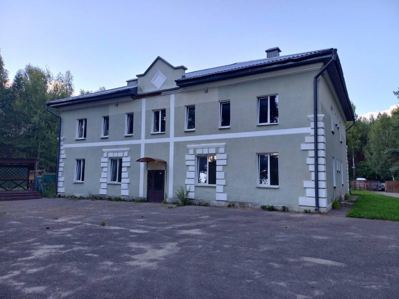 Центр отдыха на Августовском канале продают за долги - вместе с пирсом и шампурами