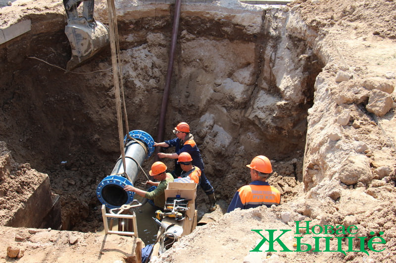 В Новогрудке меняют трубу