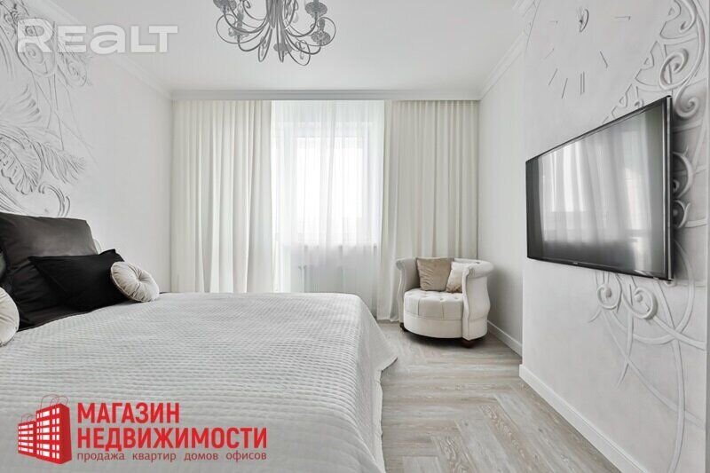 Спальня в квартире на Суворова