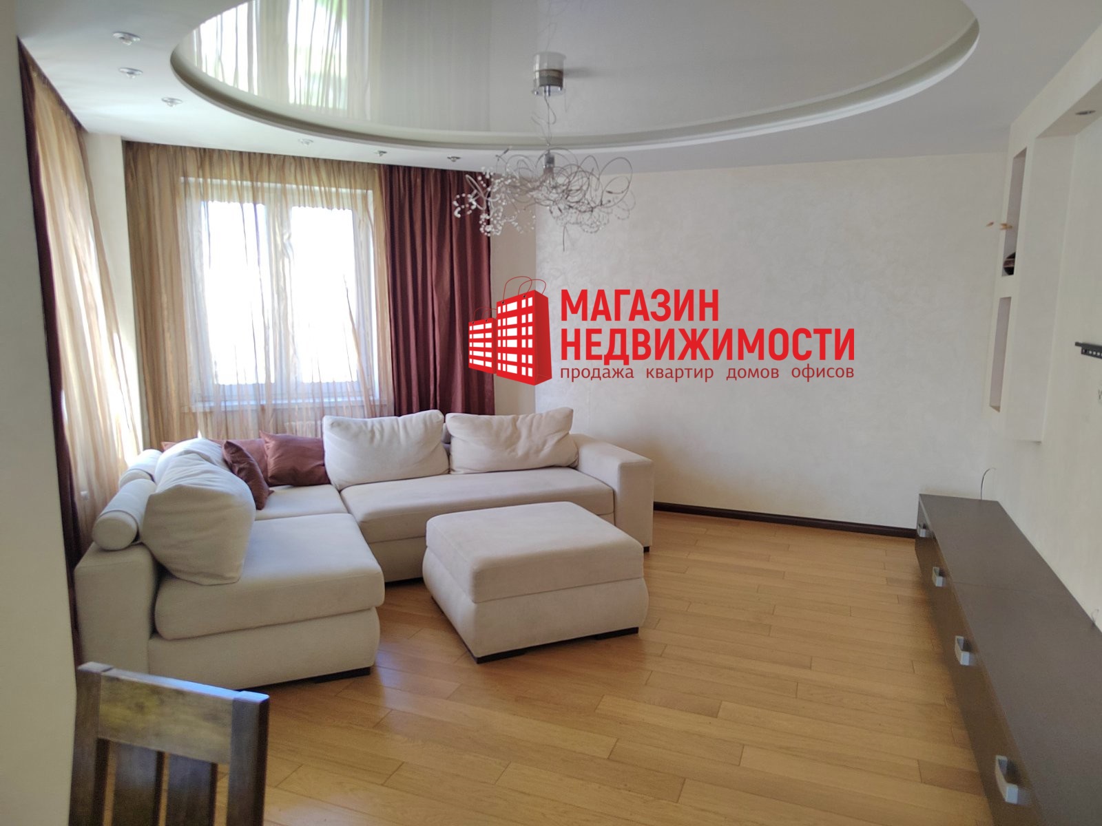 Гостиная в квартире на Вишневце