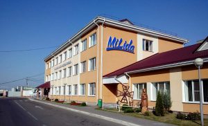 Силовики продолжают задержания на лидских предприятиях - дошли до “молочки” Лидский молочно-консервный комбинат