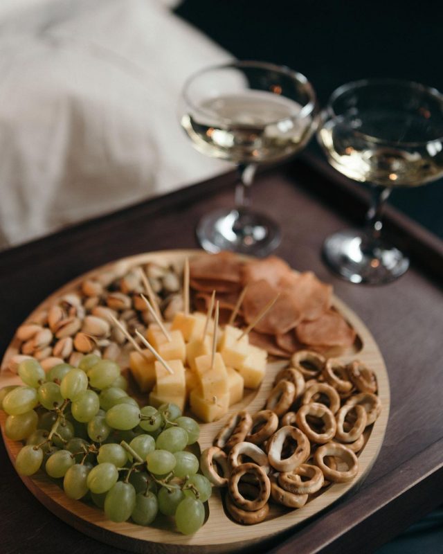 Ёлки, санки и Щелкунчик. Выбирайте новогодние фотозоны в студиях Гродно