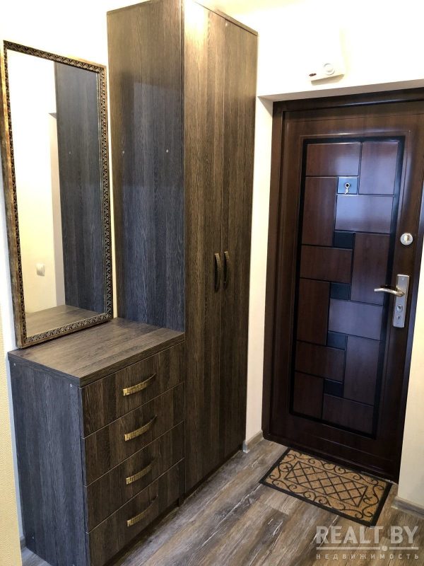 Прихожая в квартире на Томина