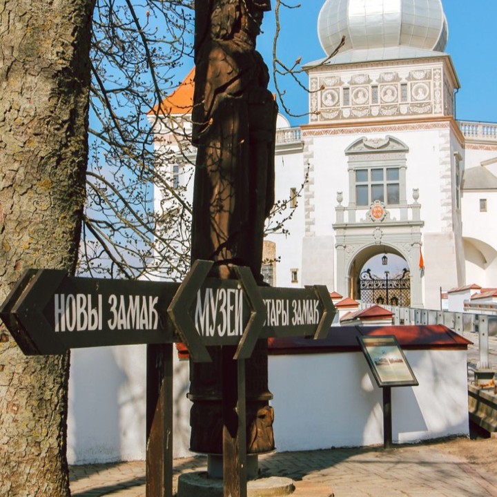 Старый замок не справился с экскурсиями: виноват новый Кодекс о культуре Старый замок