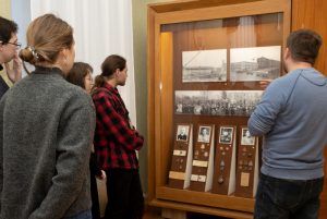 В Гродно вышла книга об авантюристе, который купил дворец в центре города за карточный выигрыш Экспозиция музей