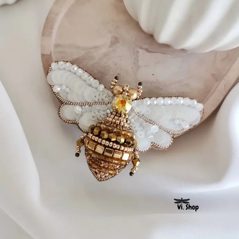 Сумки, броши и подвески: какие аксессуары из бусин и бисера продают гродненки в Instagram