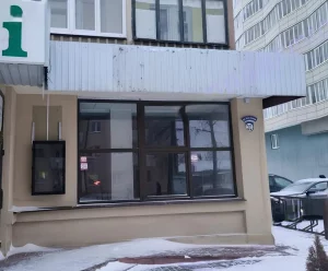 Туристический центр в Гродно с демонтированной вывеской. Фото: t.me/bondareva_bez_kupjur