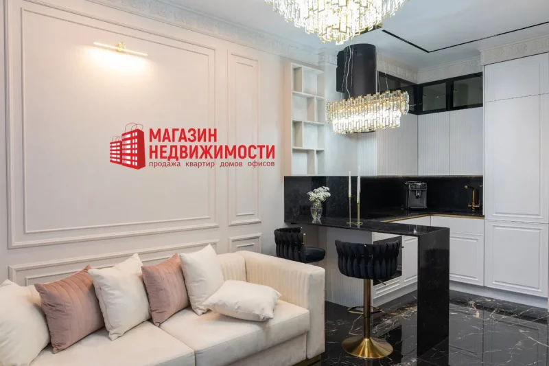 Зал в квартире на Титова.