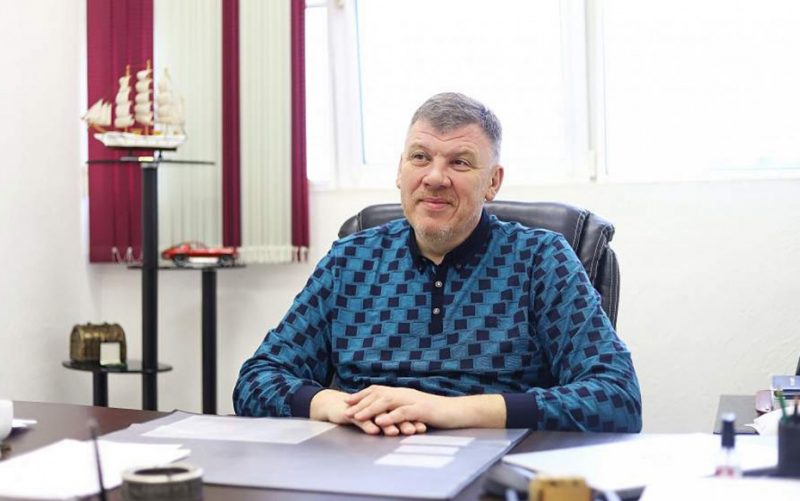 Гродненская фирма “Белабеддинг” полгода не платила зарплату сотрудникам. Ее основателя не пустили в депутаты (обновлено) Андрей Барбашинский.