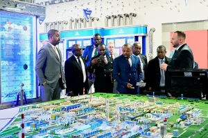 Над "Гродно Азот" горит факел: это запускают цеха "Аммиак-4" и "Карбамид-4” Экваториальная Гвинея на "Гродно азот"