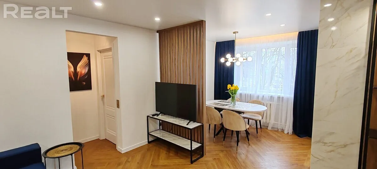 Зала ў кватэры на Горкага 65