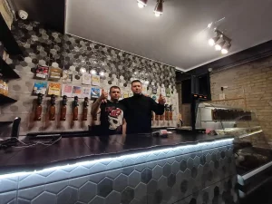 В Гродно открылся "Наш Бар" с крафтовым пивом. Обещают 30 видов только разливного Наш Бар в Гродно