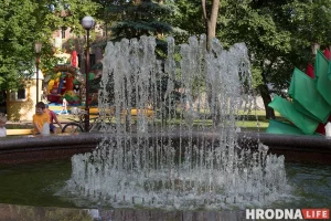 Как будут праздновать День труда в Гродно: программа на 1 мая 2024 Фонтан в парке Жилибера в Гродно - обычно он начинает работать на 1 мая в рамках программы праздника