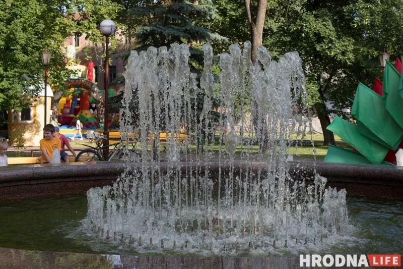 Как будут праздновать День труда в Гродно: программа на 1 мая 2024 Фонтан в парке Жилибера в Гродно - обычно он начинает работать на 1 мая в рамках программы праздника