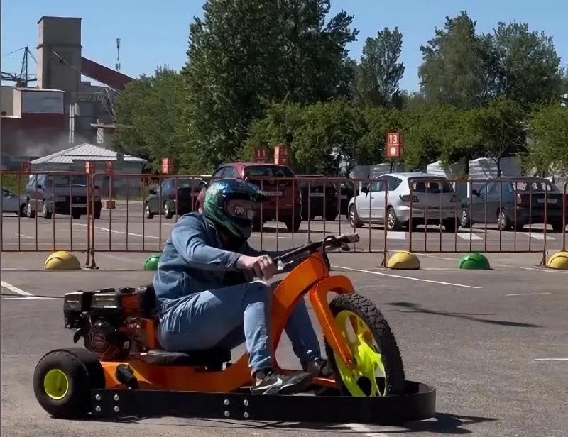 Прокат дрифт-трайков возле ТЦ OldCity в Гродно