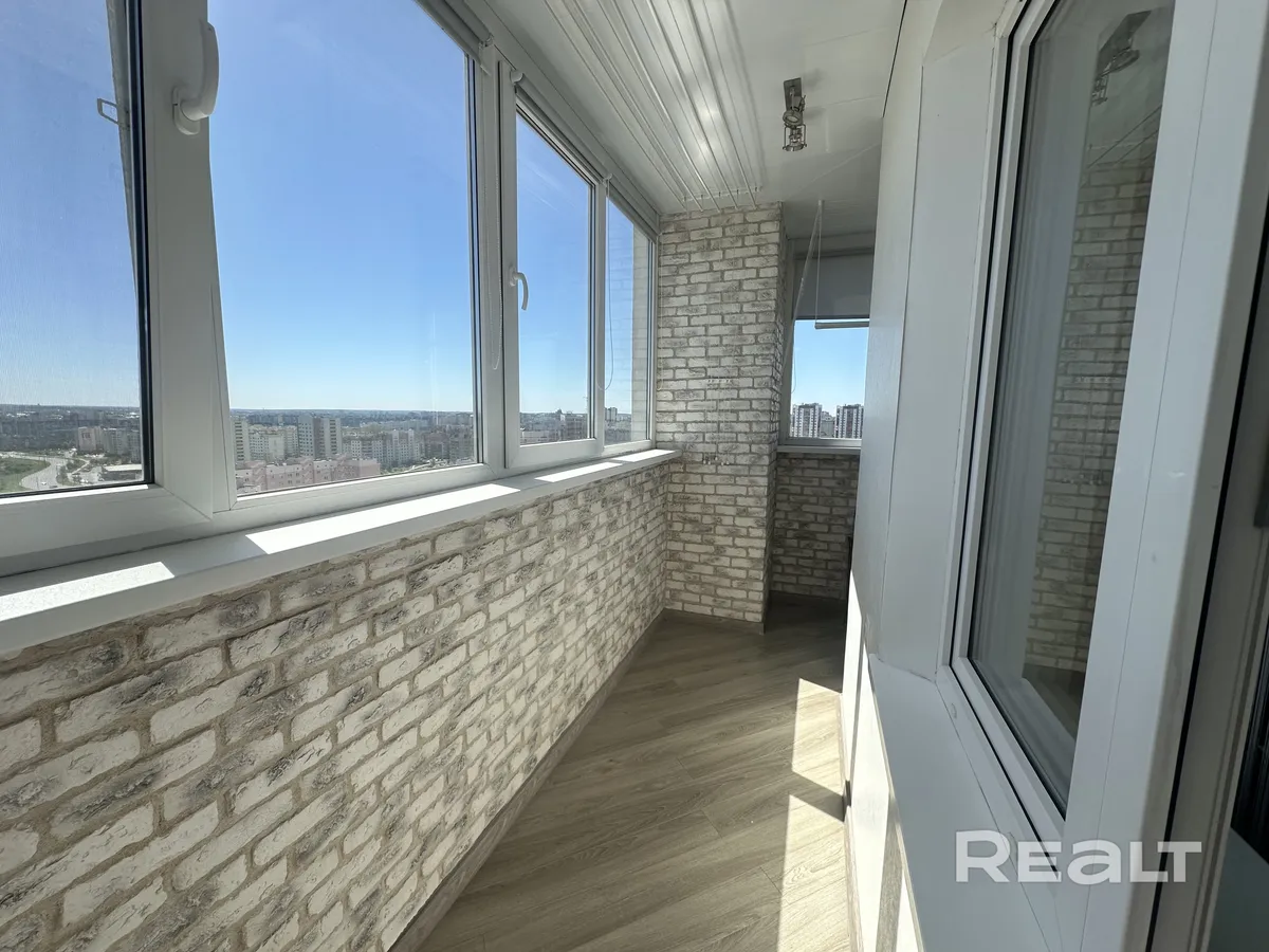 Балкон трешки на Белых Роса