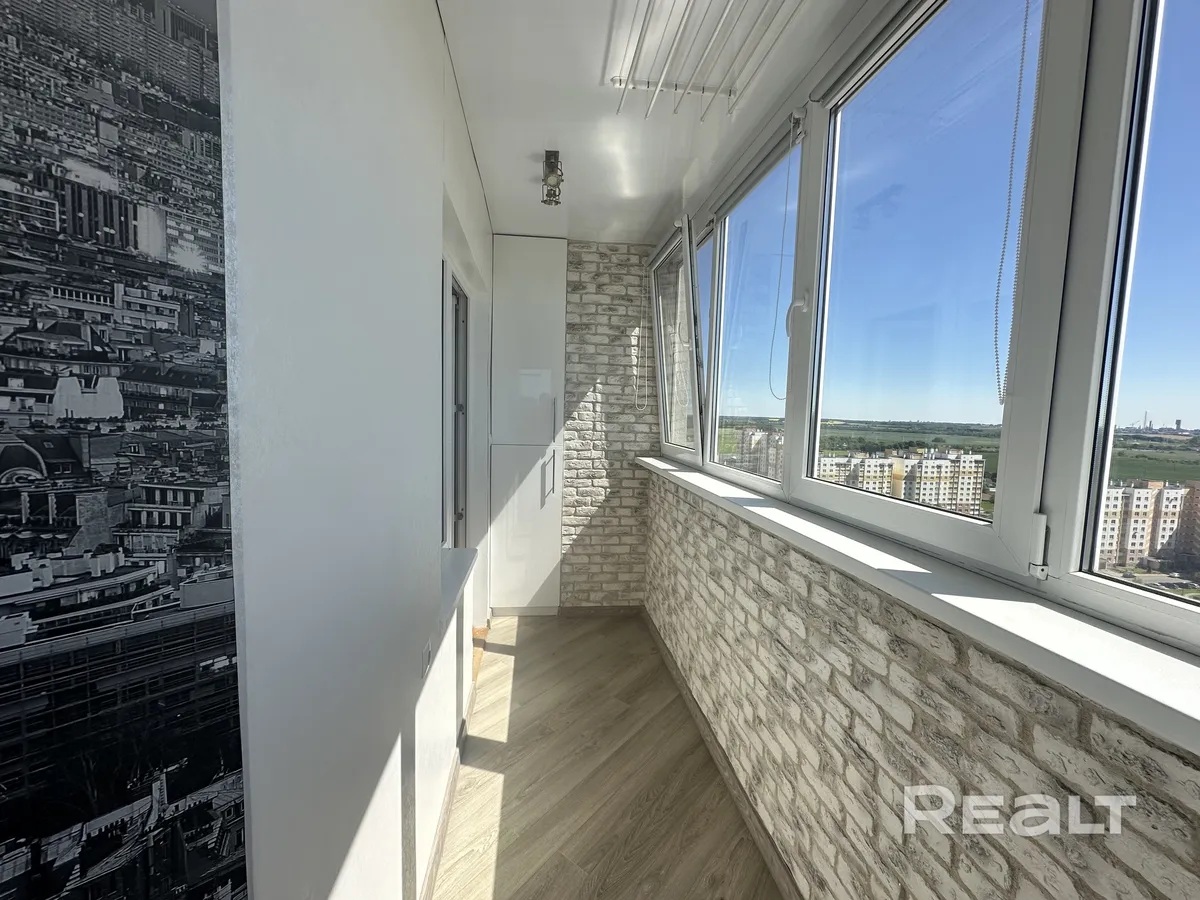 Балкон трешки на Белых Роса