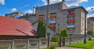 Помещение на мезанине, Мира,5