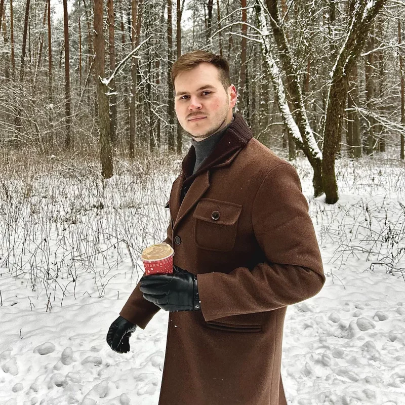 Судил КВН, закончил юрфак и участвовал в репрессиях. Чем известен Алексей Апанович, который стал главным идеологом Гродно в 26 лет