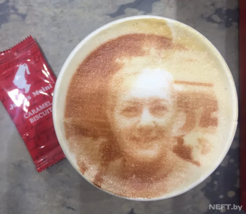 Селфи на кофейной пенке сделать в Беларуси. Фото: neft.by