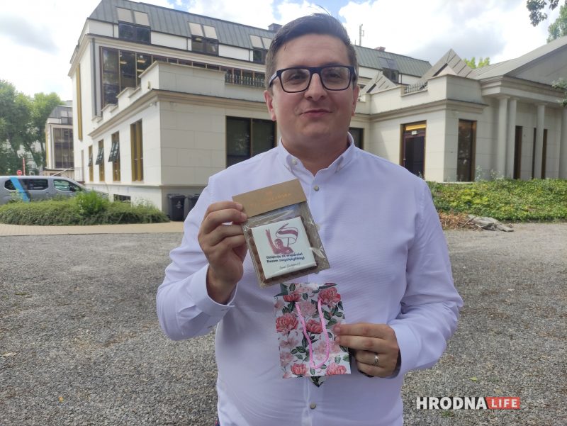 "Не стал говорить о студентах и коллегах - написали кляузу". Польский суд отменил лишение ВНЖ гродненца - спецслужбы изменили решение