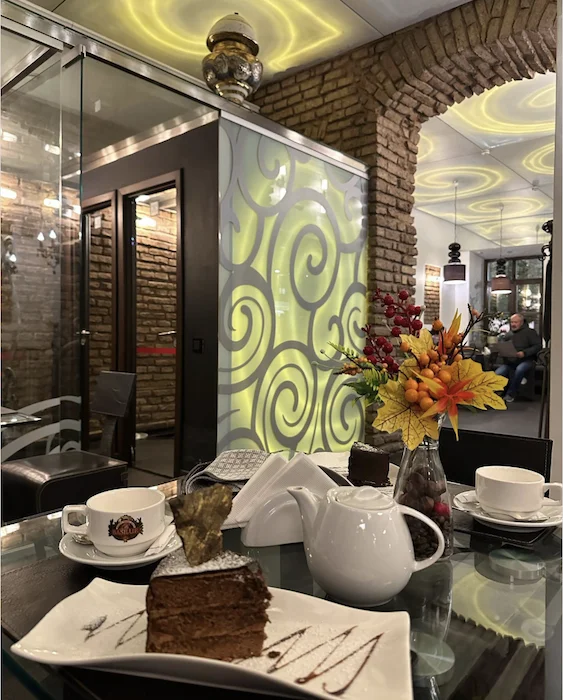 «Глазу не за что зацепиться». Спросили у дизайнера, что не так с интерьерами гродненских заведений