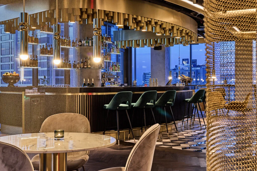 «Глазу не за что зацепиться». Спросили у дизайнера, что не так с интерьерами гродненских заведений