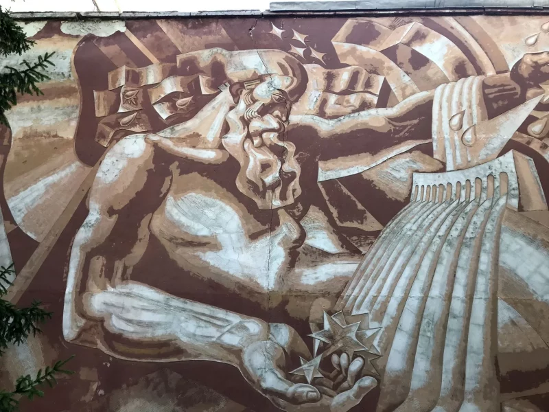 Сграффито "Песнь о Немане" - советское монументальное искусство в Гродно