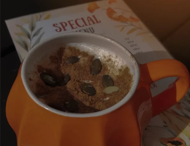 Гарбузовы латэ і атмасфера Хэлоўіна. Дзе ў Гродне выпіць восеньскую каву