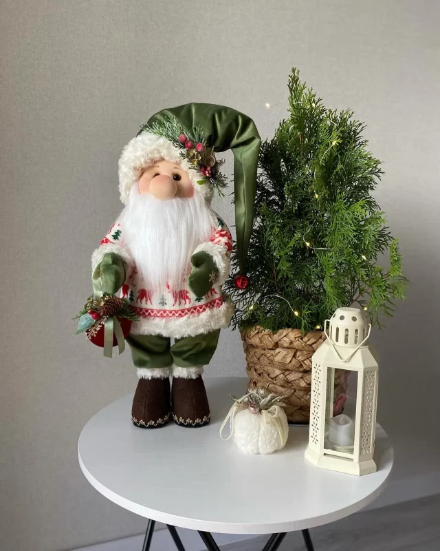 Расписные шары и снеговики ручной работы: где в Гродно купить новогодний декор