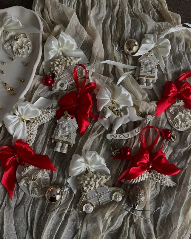 Расписные шары и снеговики ручной работы: где в Гродно купить новогодний декор