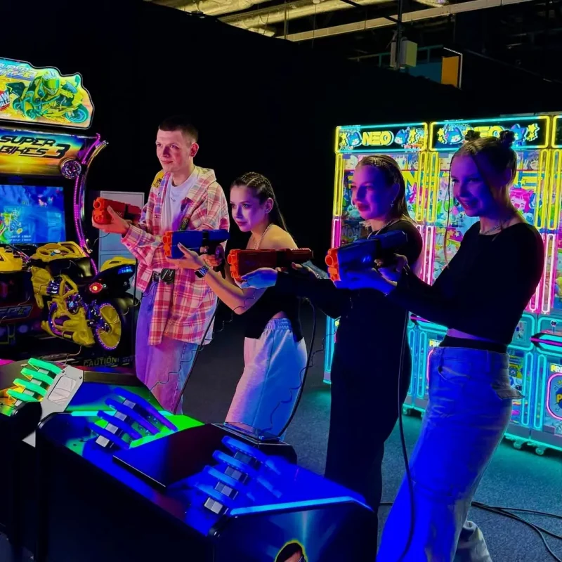 В Triniti открылось пространство, где можно устроить танцевальный батл и выиграть Пикачу