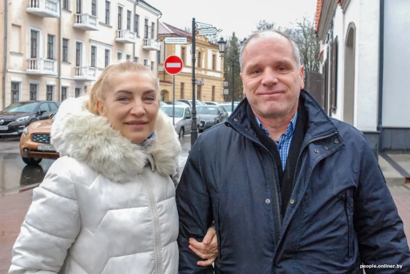 “Наколол остатки пиццы на зубочистку и заявил: «Это тебе, детка, а романтика — в кино»”. Как в Гродно 30 лет работает брачное агентство