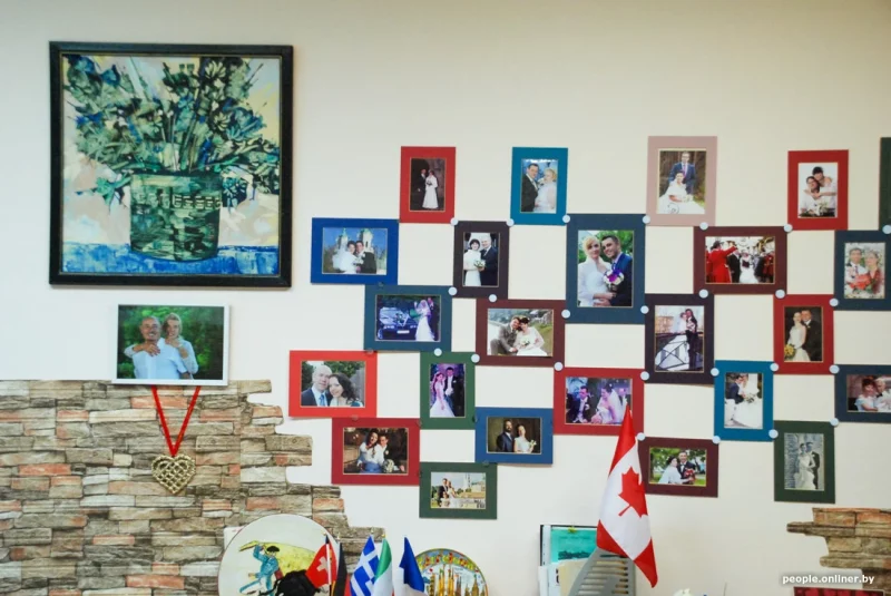 “Наколол остатки пиццы на зубочистку и заявил: «Это тебе, детка, а романтика — в кино»”. Как в Гродно 30 лет работает брачное агентство