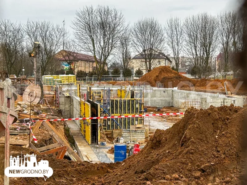 Строительство домов на месте исторических казарм на Щорса. Фото: Newgrodno.by