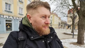 «С собой я вожу Беларусь». Коллекционер из Гродно собрал несколько десятков тысяч марок Андрей Мелешко из Гродно уже 40 лет коллекционирует белорусские почтовые марки