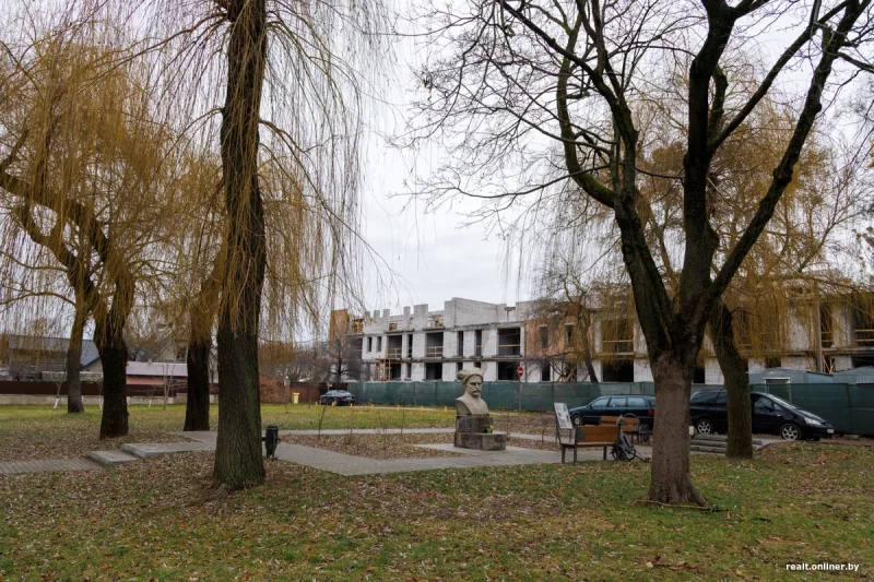 Расіяне прадаюць бізнесы і нерухомасць, каб купіць кватэру ў новым ЖК у Гродне