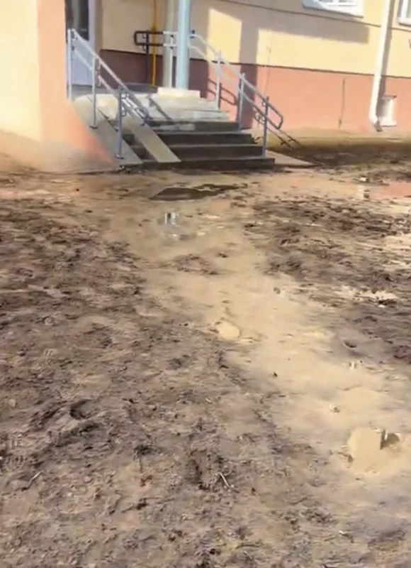 Гродненка показала, как выглядит двор на Гоголя после капремонта 