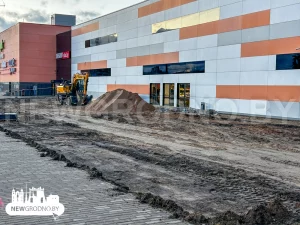 OldCity расширяется: у торгового центра строят павильоны для новых кафе и магазинов OldCity расширяется: у торгового центра строят павильоны для новых кафе и магазинов