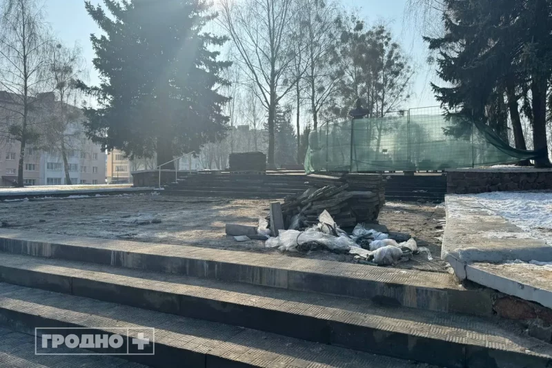 Рамонт Вайсковых могілак на Белуша ў Гродне