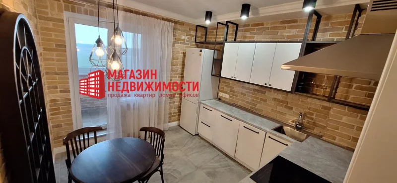 Недвижимость недели: продается квартира на 10 этаже, вся отделанная кирпичом