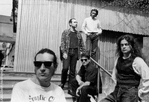 Фронтмен группы Dzieciuki Алесь Денисов: «Мы должны быть интересны не только белорусам, чтобы не превратиться в белорусское гетто» Члены группы Ulis, 29.04.1993 г. (Слава Корень справа). Фотоархив со страницы фотографа Владимира Парфенка в Facebook