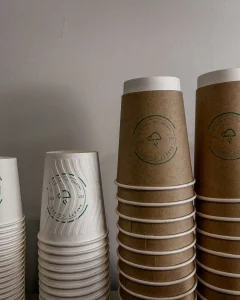 Возле автовокзала в Гродно открылась кофейня с книгами и “детскими” напитками Кофейня Bafett. Фото: instagram.com/bafett.coffee