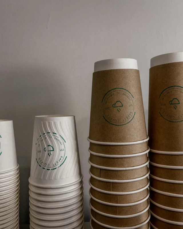 Возле автовокзала в Гродно открылась кофейня с книгами и “детскими” напитками Кофейня Bafett. Фото: instagram.com/bafett.coffee