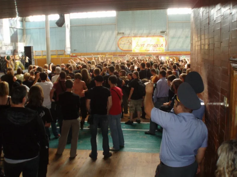 Милиция на фестивале Metal Crowd в Речице. 2012 год